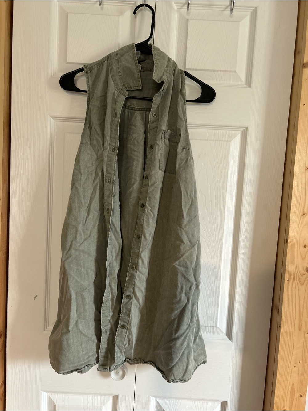 Old Navy Sleeveless Button-Front Tunic Dress in Olive Green